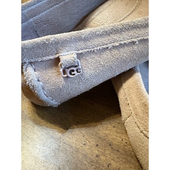 Used Ugg Soft Suede Leather Tan Loafers Shoes Womens 10 Well Loved and Worn - Picture 2 of 9